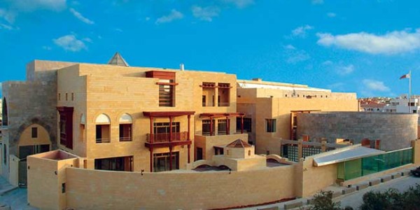 مشروع مبنى السفارة القطرية وسكن سعادة السفير/ عمان